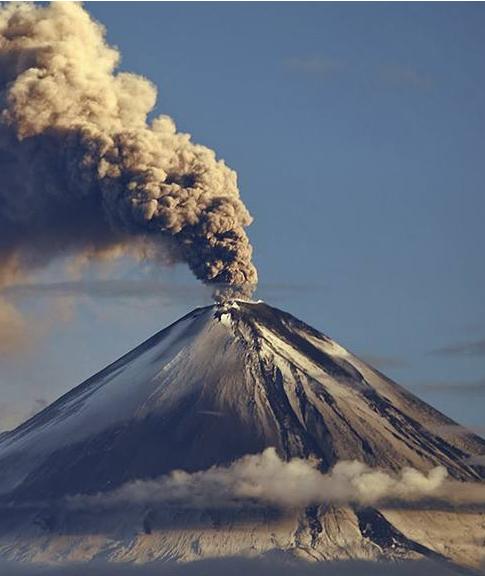巴厘岛火山爆发，中国游客请注意安全
